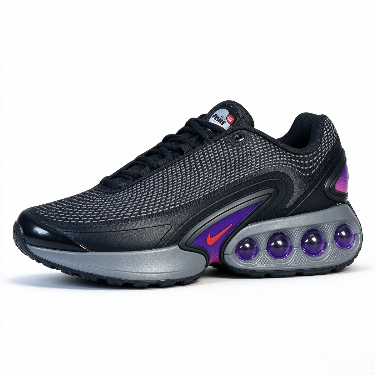 AM DN Sneakers