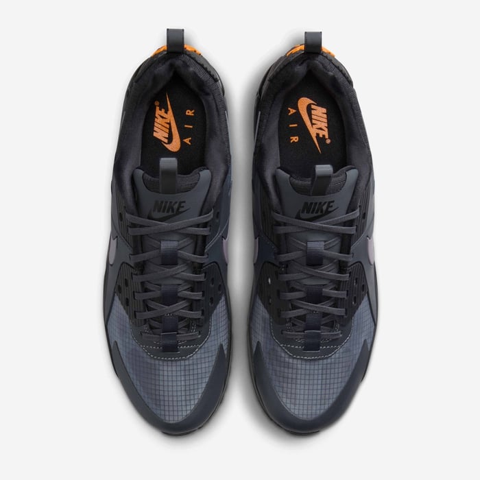 Black and Grey AM 90 Sneakers